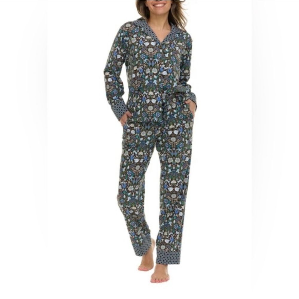Vera Bradley Blue and White Floral Pajamas